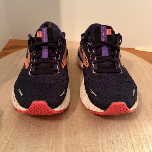 Brooks Adrenaline GTS 22 Women’s Running Shoes Navy Peach Lavender Size 8 B - Picture 2 of 7